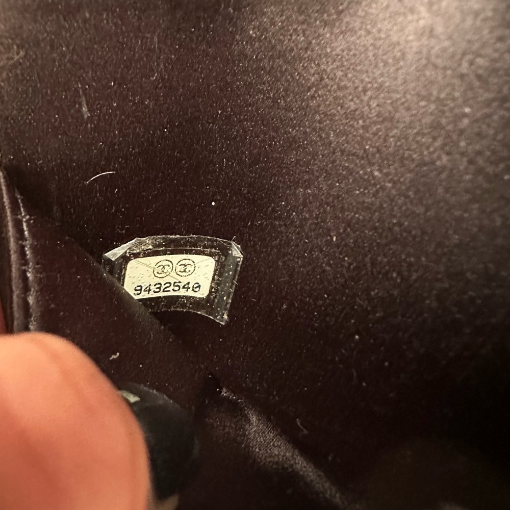 Tracking number - Picture 12 of 15